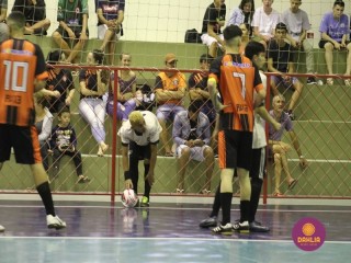 
<a style='margin-left: 5px;' class='btn btn-xs btn-social btn-facebook' href='https://www.facebook.com/sharer/sharer.php?u=https://ko-boladovale.web.getmuller.com.br/imgs/800-800-90/conteudo/fotos/1495/img9206.jpg' rel='popup' data-width='500' data-height='400'><i class='fa fa-facebook'></i>Compartilhar <span class='hidden-xs'>no Facebook</span>
</a> 
<a class='btn btn-default btn-xs' target='_blank' href='imgs/800-800-90/conteudo/fotos/1495/img9206.jpg'>
<span class='glyphicon glyphicon-cloud-download'></span> Salvar
</a> 
<span></span>