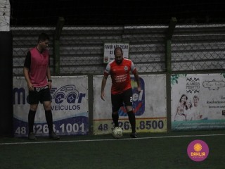 
<a style='margin-left: 5px;' class='btn btn-xs btn-social btn-facebook' href='https://www.facebook.com/sharer/sharer.php?u=https://ko-boladovale.web.getmuller.com.br/imgs/800-800-90/conteudo/fotos/1496/img9315.jpg' rel='popup' data-width='500' data-height='400'><i class='fa fa-facebook'></i>Compartilhar <span class='hidden-xs'>no Facebook</span>
</a> 
<a class='btn btn-default btn-xs' target='_blank' href='imgs/800-800-90/conteudo/fotos/1496/img9315.jpg'>
<span class='glyphicon glyphicon-cloud-download'></span> Salvar
</a> 
<span></span>