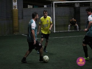 
<a style='margin-left: 5px;' class='btn btn-xs btn-social btn-facebook' href='https://www.facebook.com/sharer/sharer.php?u=https://ko-boladovale.web.getmuller.com.br/imgs/800-800-90/conteudo/fotos/1497/img9384.jpg' rel='popup' data-width='500' data-height='400'><i class='fa fa-facebook'></i>Compartilhar <span class='hidden-xs'>no Facebook</span>
</a> 
<a class='btn btn-default btn-xs' target='_blank' href='imgs/800-800-90/conteudo/fotos/1497/img9384.jpg'>
<span class='glyphicon glyphicon-cloud-download'></span> Salvar
</a> 
<span></span>