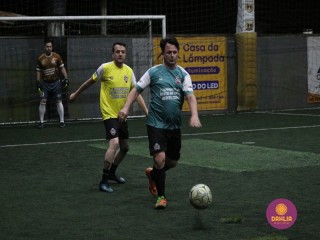 
<a style='margin-left: 5px;' class='btn btn-xs btn-social btn-facebook' href='https://www.facebook.com/sharer/sharer.php?u=https://ko-boladovale.web.getmuller.com.br/imgs/800-800-90/conteudo/fotos/1497/img9395.jpg' rel='popup' data-width='500' data-height='400'><i class='fa fa-facebook'></i>Compartilhar <span class='hidden-xs'>no Facebook</span>
</a> 
<a class='btn btn-default btn-xs' target='_blank' href='imgs/800-800-90/conteudo/fotos/1497/img9395.jpg'>
<span class='glyphicon glyphicon-cloud-download'></span> Salvar
</a> 
<span></span>