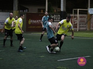 
<a style='margin-left: 5px;' class='btn btn-xs btn-social btn-facebook' href='https://www.facebook.com/sharer/sharer.php?u=https://ko-boladovale.web.getmuller.com.br/imgs/800-800-90/conteudo/fotos/1497/img9397.jpg' rel='popup' data-width='500' data-height='400'><i class='fa fa-facebook'></i>Compartilhar <span class='hidden-xs'>no Facebook</span>
</a> 
<a class='btn btn-default btn-xs' target='_blank' href='imgs/800-800-90/conteudo/fotos/1497/img9397.jpg'>
<span class='glyphicon glyphicon-cloud-download'></span> Salvar
</a> 
<span></span>