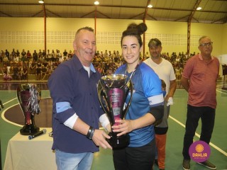 
<a style='margin-left: 5px;' class='btn btn-xs btn-social btn-facebook' href='https://www.facebook.com/sharer/sharer.php?u=https://ko-boladovale.web.getmuller.com.br/imgs/800-800-90/conteudo/fotos/1499/img9695.jpg' rel='popup' data-width='500' data-height='400'><i class='fa fa-facebook'></i>Compartilhar <span class='hidden-xs'>no Facebook</span>
</a> 
<a class='btn btn-default btn-xs' target='_blank' href='imgs/800-800-90/conteudo/fotos/1499/img9695.jpg'>
<span class='glyphicon glyphicon-cloud-download'></span> Salvar
</a> 
<span></span>