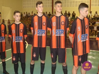 
<a style='margin-left: 5px;' class='btn btn-xs btn-social btn-facebook' href='https://www.facebook.com/sharer/sharer.php?u=https://ko-boladovale.web.getmuller.com.br/imgs/800-800-90/conteudo/fotos/1500/img9753.jpg' rel='popup' data-width='500' data-height='400'><i class='fa fa-facebook'></i>Compartilhar <span class='hidden-xs'>no Facebook</span>
</a> 
<a class='btn btn-default btn-xs' target='_blank' href='imgs/800-800-90/conteudo/fotos/1500/img9753.jpg'>
<span class='glyphicon glyphicon-cloud-download'></span> Salvar
</a> 
<span></span>