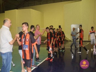 
<a style='margin-left: 5px;' class='btn btn-xs btn-social btn-facebook' href='https://www.facebook.com/sharer/sharer.php?u=https://ko-boladovale.web.getmuller.com.br/imgs/800-800-90/conteudo/fotos/1501/img9914.jpg' rel='popup' data-width='500' data-height='400'><i class='fa fa-facebook'></i>Compartilhar <span class='hidden-xs'>no Facebook</span>
</a> 
<a class='btn btn-default btn-xs' target='_blank' href='imgs/800-800-90/conteudo/fotos/1501/img9914.jpg'>
<span class='glyphicon glyphicon-cloud-download'></span> Salvar
</a> 
<span></span>