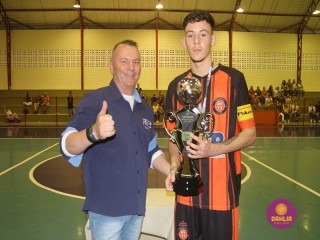 
<a style='margin-left: 5px;' class='btn btn-xs btn-social btn-facebook' href='https://www.facebook.com/sharer/sharer.php?u=https://ko-boladovale.web.getmuller.com.br/imgs/800-800-90/conteudo/fotos/1501/img9931.jpg' rel='popup' data-width='500' data-height='400'><i class='fa fa-facebook'></i>Compartilhar <span class='hidden-xs'>no Facebook</span>
</a> 
<a class='btn btn-default btn-xs' target='_blank' href='imgs/800-800-90/conteudo/fotos/1501/img9931.jpg'>
<span class='glyphicon glyphicon-cloud-download'></span> Salvar
</a> 
<span></span>