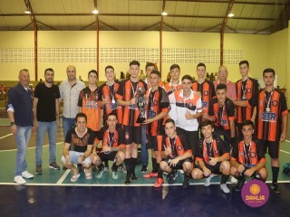 
<a style='margin-left: 5px;' class='btn btn-xs btn-social btn-facebook' href='https://www.facebook.com/sharer/sharer.php?u=https://ko-boladovale.web.getmuller.com.br/imgs/800-800-90/conteudo/fotos/1501/img9933.jpg' rel='popup' data-width='500' data-height='400'><i class='fa fa-facebook'></i>Compartilhar <span class='hidden-xs'>no Facebook</span>
</a> 
<a class='btn btn-default btn-xs' target='_blank' href='imgs/800-800-90/conteudo/fotos/1501/img9933.jpg'>
<span class='glyphicon glyphicon-cloud-download'></span> Salvar
</a> 
<span></span>