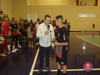 
<a style='margin-left: 5px;' class='btn btn-xs btn-social btn-facebook' href='https://www.facebook.com/sharer/sharer.php?u=https://ko-boladovale.web.getmuller.com.br/imgs/800-800-90/conteudo/fotos/1501/img9934.jpg' rel='popup' data-width='500' data-height='400'><i class='fa fa-facebook'></i>Compartilhar <span class='hidden-xs'>no Facebook</span>
</a> 
<a class='btn btn-default btn-xs' target='_blank' href='imgs/800-800-90/conteudo/fotos/1501/img9934.jpg'>
<span class='glyphicon glyphicon-cloud-download'></span> Salvar
</a> 
<span></span>