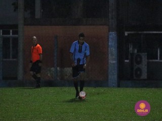 
<a style='margin-left: 5px;' class='btn btn-xs btn-social btn-facebook' href='https://www.facebook.com/sharer/sharer.php?u=https://ko-boladovale.web.getmuller.com.br/imgs/800-800-90/conteudo/fotos/1505/img1381.jpg' rel='popup' data-width='500' data-height='400'><i class='fa fa-facebook'></i>Compartilhar <span class='hidden-xs'>no Facebook</span>
</a> 
<a class='btn btn-default btn-xs' target='_blank' href='imgs/800-800-90/conteudo/fotos/1505/img1381.jpg'>
<span class='glyphicon glyphicon-cloud-download'></span> Salvar
</a> 
<span></span>