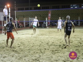 
<a style='margin-left: 5px;' class='btn btn-xs btn-social btn-facebook' href='https://www.facebook.com/sharer/sharer.php?u=https://ko-boladovale.web.getmuller.com.br/imgs/800-800-90/conteudo/fotos/1509/img1853.jpg' rel='popup' data-width='500' data-height='400'><i class='fa fa-facebook'></i>Compartilhar <span class='hidden-xs'>no Facebook</span>
</a> 
<a class='btn btn-default btn-xs' target='_blank' href='imgs/800-800-90/conteudo/fotos/1509/img1853.jpg'>
<span class='glyphicon glyphicon-cloud-download'></span> Salvar
</a> 
<span></span>