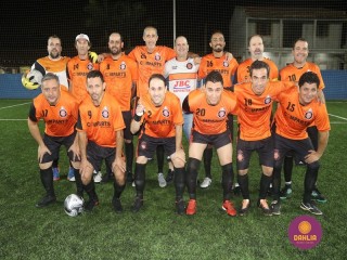 
<a style='margin-left: 5px;' class='btn btn-xs btn-social btn-facebook' href='https://www.facebook.com/sharer/sharer.php?u=https://ko-boladovale.web.getmuller.com.br/imgs/800-800-90/conteudo/fotos/1510/img2032.jpg' rel='popup' data-width='500' data-height='400'><i class='fa fa-facebook'></i>Compartilhar <span class='hidden-xs'>no Facebook</span>
</a> 
<a class='btn btn-default btn-xs' target='_blank' href='imgs/800-800-90/conteudo/fotos/1510/img2032.jpg'>
<span class='glyphicon glyphicon-cloud-download'></span> Salvar
</a> 
<span></span>