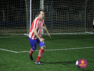 
<a style='margin-left: 5px;' class='btn btn-xs btn-social btn-facebook' href='https://www.facebook.com/sharer/sharer.php?u=https://ko-boladovale.web.getmuller.com.br/imgs/800-800-90/conteudo/fotos/1512/img2189.jpg' rel='popup' data-width='500' data-height='400'><i class='fa fa-facebook'></i>Compartilhar <span class='hidden-xs'>no Facebook</span>
</a> 
<a class='btn btn-default btn-xs' target='_blank' href='imgs/800-800-90/conteudo/fotos/1512/img2189.jpg'>
<span class='glyphicon glyphicon-cloud-download'></span> Salvar
</a> 
<span></span>