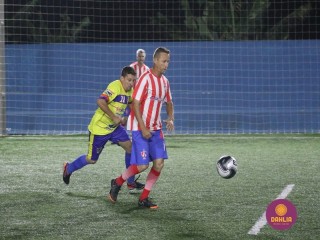 
<a style='margin-left: 5px;' class='btn btn-xs btn-social btn-facebook' href='https://www.facebook.com/sharer/sharer.php?u=https://ko-boladovale.web.getmuller.com.br/imgs/800-800-90/conteudo/fotos/1512/img2198.jpg' rel='popup' data-width='500' data-height='400'><i class='fa fa-facebook'></i>Compartilhar <span class='hidden-xs'>no Facebook</span>
</a> 
<a class='btn btn-default btn-xs' target='_blank' href='imgs/800-800-90/conteudo/fotos/1512/img2198.jpg'>
<span class='glyphicon glyphicon-cloud-download'></span> Salvar
</a> 
<span></span>