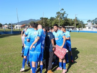 
<a style='margin-left: 5px;' class='btn btn-xs btn-social btn-facebook' href='https://www.facebook.com/sharer/sharer.php?u=https://ko-boladovale.web.getmuller.com.br/imgs/800-800-90/conteudo/fotos/1699/img6927.jpg' rel='popup' data-width='500' data-height='400'><i class='fa fa-facebook'></i>Compartilhar <span class='hidden-xs'>no Facebook</span>
</a> 
<a class='btn btn-default btn-xs' target='_blank' href='imgs/800-800-90/conteudo/fotos/1699/img6927.jpg'>
<span class='glyphicon glyphicon-cloud-download'></span> Salvar
</a> 
<span></span>