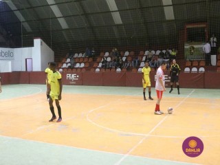 
<a style='margin-left: 5px;' class='btn btn-xs btn-social btn-facebook' href='https://www.facebook.com/sharer/sharer.php?u=https://ko-boladovale.web.getmuller.com.br/imgs/800-800-90/conteudo/fotos/1700/img0893.jpg' rel='popup' data-width='500' data-height='400'><i class='fa fa-facebook'></i>Compartilhar <span class='hidden-xs'>no Facebook</span>
</a> 
<a class='btn btn-default btn-xs' target='_blank' href='imgs/800-800-90/conteudo/fotos/1700/img0893.jpg'>
<span class='glyphicon glyphicon-cloud-download'></span> Salvar
</a> 
<span></span>