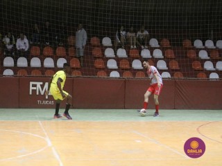 
<a style='margin-left: 5px;' class='btn btn-xs btn-social btn-facebook' href='https://www.facebook.com/sharer/sharer.php?u=https://ko-boladovale.web.getmuller.com.br/imgs/800-800-90/conteudo/fotos/1700/img0895.jpg' rel='popup' data-width='500' data-height='400'><i class='fa fa-facebook'></i>Compartilhar <span class='hidden-xs'>no Facebook</span>
</a> 
<a class='btn btn-default btn-xs' target='_blank' href='imgs/800-800-90/conteudo/fotos/1700/img0895.jpg'>
<span class='glyphicon glyphicon-cloud-download'></span> Salvar
</a> 
<span></span>