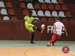 
<a style='margin-left: 5px;' class='btn btn-xs btn-social btn-facebook' href='https://www.facebook.com/sharer/sharer.php?u=https://ko-boladovale.web.getmuller.com.br/imgs/800-800-90/conteudo/fotos/1700/img0898.jpg' rel='popup' data-width='500' data-height='400'><i class='fa fa-facebook'></i>Compartilhar <span class='hidden-xs'>no Facebook</span>
</a> 
<a class='btn btn-default btn-xs' target='_blank' href='imgs/800-800-90/conteudo/fotos/1700/img0898.jpg'>
<span class='glyphicon glyphicon-cloud-download'></span> Salvar
</a> 
<span></span>