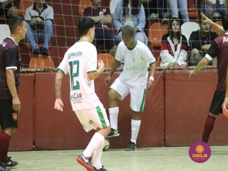 
<a style='margin-left: 5px;' class='btn btn-xs btn-social btn-facebook' href='https://www.facebook.com/sharer/sharer.php?u=https://ko-boladovale.web.getmuller.com.br/imgs/800-800-90/conteudo/fotos/1702/img1036.jpg' rel='popup' data-width='500' data-height='400'><i class='fa fa-facebook'></i>Compartilhar <span class='hidden-xs'>no Facebook</span>
</a> 
<a class='btn btn-default btn-xs' target='_blank' href='imgs/800-800-90/conteudo/fotos/1702/img1036.jpg'>
<span class='glyphicon glyphicon-cloud-download'></span> Salvar
</a> 
<span></span>