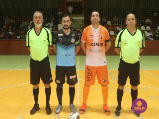 
<a style='margin-left: 5px;' class='btn btn-xs btn-social btn-facebook' href='https://www.facebook.com/sharer/sharer.php?u=https://ko-boladovale.web.getmuller.com.br/imgs/800-800-90/conteudo/fotos/1710/img2309.jpg' rel='popup' data-width='500' data-height='400'><i class='fa fa-facebook'></i>Compartilhar <span class='hidden-xs'>no Facebook</span>
</a> 
<a class='btn btn-default btn-xs' target='_blank' href='imgs/800-800-90/conteudo/fotos/1710/img2309.jpg'>
<span class='glyphicon glyphicon-cloud-download'></span> Salvar
</a> 
<span></span>