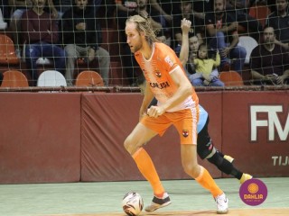 
<a style='margin-left: 5px;' class='btn btn-xs btn-social btn-facebook' href='https://www.facebook.com/sharer/sharer.php?u=https://ko-boladovale.web.getmuller.com.br/imgs/800-800-90/conteudo/fotos/1710/img2313.jpg' rel='popup' data-width='500' data-height='400'><i class='fa fa-facebook'></i>Compartilhar <span class='hidden-xs'>no Facebook</span>
</a> 
<a class='btn btn-default btn-xs' target='_blank' href='imgs/800-800-90/conteudo/fotos/1710/img2313.jpg'>
<span class='glyphicon glyphicon-cloud-download'></span> Salvar
</a> 
<span></span>