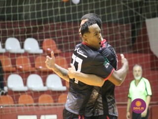 
<a style='margin-left: 5px;' class='btn btn-xs btn-social btn-facebook' href='https://www.facebook.com/sharer/sharer.php?u=https://ko-boladovale.web.getmuller.com.br/imgs/800-800-90/conteudo/fotos/1711/img2425.jpg' rel='popup' data-width='500' data-height='400'><i class='fa fa-facebook'></i>Compartilhar <span class='hidden-xs'>no Facebook</span>
</a> 
<a class='btn btn-default btn-xs' target='_blank' href='imgs/800-800-90/conteudo/fotos/1711/img2425.jpg'>
<span class='glyphicon glyphicon-cloud-download'></span> Salvar
</a> 
<span></span>