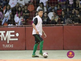 
<a style='margin-left: 5px;' class='btn btn-xs btn-social btn-facebook' href='https://www.facebook.com/sharer/sharer.php?u=https://ko-boladovale.web.getmuller.com.br/imgs/800-800-90/conteudo/fotos/1716/img2835.jpg' rel='popup' data-width='500' data-height='400'><i class='fa fa-facebook'></i>Compartilhar <span class='hidden-xs'>no Facebook</span>
</a> 
<a class='btn btn-default btn-xs' target='_blank' href='imgs/800-800-90/conteudo/fotos/1716/img2835.jpg'>
<span class='glyphicon glyphicon-cloud-download'></span> Salvar
</a> 
<span></span>