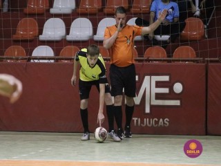 
<a style='margin-left: 5px;' class='btn btn-xs btn-social btn-facebook' href='https://www.facebook.com/sharer/sharer.php?u=https://ko-boladovale.web.getmuller.com.br/imgs/800-800-90/conteudo/fotos/1718/img2932.jpg' rel='popup' data-width='500' data-height='400'><i class='fa fa-facebook'></i>Compartilhar <span class='hidden-xs'>no Facebook</span>
</a> 
<a class='btn btn-default btn-xs' target='_blank' href='imgs/800-800-90/conteudo/fotos/1718/img2932.jpg'>
<span class='glyphicon glyphicon-cloud-download'></span> Salvar
</a> 
<span></span>