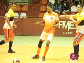 
<a style='margin-left: 5px;' class='btn btn-xs btn-social btn-facebook' href='https://www.facebook.com/sharer/sharer.php?u=https://ko-boladovale.web.getmuller.com.br/imgs/800-800-90/conteudo/fotos/1719/img7534.jpg' rel='popup' data-width='500' data-height='400'><i class='fa fa-facebook'></i>Compartilhar <span class='hidden-xs'>no Facebook</span>
</a> 
<a class='btn btn-default btn-xs' target='_blank' href='imgs/800-800-90/conteudo/fotos/1719/img7534.jpg'>
<span class='glyphicon glyphicon-cloud-download'></span> Salvar
</a> 
<span></span>