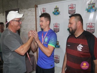 
<a style='margin-left: 5px;' class='btn btn-xs btn-social btn-facebook' href='https://www.facebook.com/sharer/sharer.php?u=https://ko-boladovale.web.getmuller.com.br/imgs/800-800-90/conteudo/fotos/1721/img3002.jpg' rel='popup' data-width='500' data-height='400'><i class='fa fa-facebook'></i>Compartilhar <span class='hidden-xs'>no Facebook</span>
</a> 
<a class='btn btn-default btn-xs' target='_blank' href='imgs/800-800-90/conteudo/fotos/1721/img3002.jpg'>
<span class='glyphicon glyphicon-cloud-download'></span> Salvar
</a> 
<span></span>