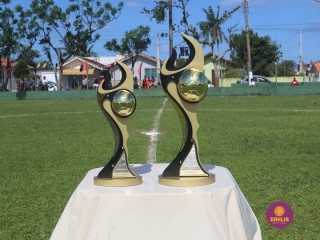 
<a style='margin-left: 5px;' class='btn btn-xs btn-social btn-facebook' href='https://www.facebook.com/sharer/sharer.php?u=https://ko-boladovale.web.getmuller.com.br/imgs/800-800-90/conteudo/fotos/1722/img3069.jpg' rel='popup' data-width='500' data-height='400'><i class='fa fa-facebook'></i>Compartilhar <span class='hidden-xs'>no Facebook</span>
</a> 
<a class='btn btn-default btn-xs' target='_blank' href='imgs/800-800-90/conteudo/fotos/1722/img3069.jpg'>
<span class='glyphicon glyphicon-cloud-download'></span> Salvar
</a> 
<span></span>