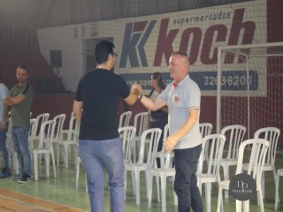 
<a style='margin-left: 5px;' class='btn btn-xs btn-social btn-facebook' href='https://www.facebook.com/sharer/sharer.php?u=https://ko-boladovale.web.getmuller.com.br/imgs/800-800-90/conteudo/fotos/1727/img7876.jpg' rel='popup' data-width='500' data-height='400'><i class='fa fa-facebook'></i>Compartilhar <span class='hidden-xs'>no Facebook</span>
</a> 
<a class='btn btn-default btn-xs' target='_blank' href='imgs/800-800-90/conteudo/fotos/1727/img7876.jpg'>
<span class='glyphicon glyphicon-cloud-download'></span> Salvar
</a> 
<span></span>