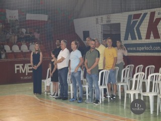 
<a style='margin-left: 5px;' class='btn btn-xs btn-social btn-facebook' href='https://www.facebook.com/sharer/sharer.php?u=https://ko-boladovale.web.getmuller.com.br/imgs/800-800-90/conteudo/fotos/1727/img7879.jpg' rel='popup' data-width='500' data-height='400'><i class='fa fa-facebook'></i>Compartilhar <span class='hidden-xs'>no Facebook</span>
</a> 
<a class='btn btn-default btn-xs' target='_blank' href='imgs/800-800-90/conteudo/fotos/1727/img7879.jpg'>
<span class='glyphicon glyphicon-cloud-download'></span> Salvar
</a> 
<span></span>