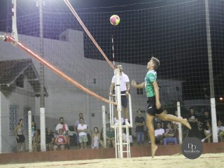 
<a style='margin-left: 5px;' class='btn btn-xs btn-social btn-facebook' href='https://www.facebook.com/sharer/sharer.php?u=https://ko-boladovale.web.getmuller.com.br/imgs/800-800-90/conteudo/fotos/1728/img8025.jpg' rel='popup' data-width='500' data-height='400'><i class='fa fa-facebook'></i>Compartilhar <span class='hidden-xs'>no Facebook</span>
</a> 
<a class='btn btn-default btn-xs' target='_blank' href='imgs/800-800-90/conteudo/fotos/1728/img8025.jpg'>
<span class='glyphicon glyphicon-cloud-download'></span> Salvar
</a> 
<span></span>