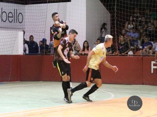 
<a style='margin-left: 5px;' class='btn btn-xs btn-social btn-facebook' href='https://www.facebook.com/sharer/sharer.php?u=https://ko-boladovale.web.getmuller.com.br/imgs/800-800-90/conteudo/fotos/1730/img8106.jpg' rel='popup' data-width='500' data-height='400'><i class='fa fa-facebook'></i>Compartilhar <span class='hidden-xs'>no Facebook</span>
</a> 
<a class='btn btn-default btn-xs' target='_blank' href='imgs/800-800-90/conteudo/fotos/1730/img8106.jpg'>
<span class='glyphicon glyphicon-cloud-download'></span> Salvar
</a> 
<span></span>