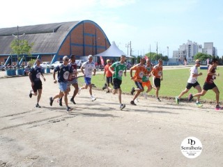 
<a style='margin-left: 5px;' class='btn btn-xs btn-social btn-facebook' href='https://www.facebook.com/sharer/sharer.php?u=https://ko-boladovale.web.getmuller.com.br/imgs/800-800-90/conteudo/fotos/1736/img8569.jpg' rel='popup' data-width='500' data-height='400'><i class='fa fa-facebook'></i>Compartilhar <span class='hidden-xs'>no Facebook</span>
</a> 
<a class='btn btn-default btn-xs' target='_blank' href='imgs/800-800-90/conteudo/fotos/1736/img8569.jpg'>
<span class='glyphicon glyphicon-cloud-download'></span> Salvar
</a> 
<span></span>