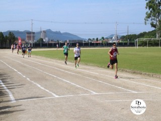 
<a style='margin-left: 5px;' class='btn btn-xs btn-social btn-facebook' href='https://www.facebook.com/sharer/sharer.php?u=https://ko-boladovale.web.getmuller.com.br/imgs/800-800-90/conteudo/fotos/1736/img8582.jpg' rel='popup' data-width='500' data-height='400'><i class='fa fa-facebook'></i>Compartilhar <span class='hidden-xs'>no Facebook</span>
</a> 
<a class='btn btn-default btn-xs' target='_blank' href='imgs/800-800-90/conteudo/fotos/1736/img8582.jpg'>
<span class='glyphicon glyphicon-cloud-download'></span> Salvar
</a> 
<span></span>