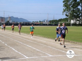 
<a style='margin-left: 5px;' class='btn btn-xs btn-social btn-facebook' href='https://www.facebook.com/sharer/sharer.php?u=https://ko-boladovale.web.getmuller.com.br/imgs/800-800-90/conteudo/fotos/1736/img8584.jpg' rel='popup' data-width='500' data-height='400'><i class='fa fa-facebook'></i>Compartilhar <span class='hidden-xs'>no Facebook</span>
</a> 
<a class='btn btn-default btn-xs' target='_blank' href='imgs/800-800-90/conteudo/fotos/1736/img8584.jpg'>
<span class='glyphicon glyphicon-cloud-download'></span> Salvar
</a> 
<span></span>