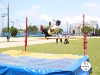 
<a style='margin-left: 5px;' class='btn btn-xs btn-social btn-facebook' href='https://www.facebook.com/sharer/sharer.php?u=https://ko-boladovale.web.getmuller.com.br/imgs/800-800-90/conteudo/fotos/1742/img9533.jpg' rel='popup' data-width='500' data-height='400'><i class='fa fa-facebook'></i>Compartilhar <span class='hidden-xs'>no Facebook</span>
</a> 
<a class='btn btn-default btn-xs' target='_blank' href='imgs/800-800-90/conteudo/fotos/1742/img9533.jpg'>
<span class='glyphicon glyphicon-cloud-download'></span> Salvar
</a> 
<span></span>