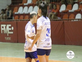 
<a style='margin-left: 5px;' class='btn btn-xs btn-social btn-facebook' href='https://www.facebook.com/sharer/sharer.php?u=https://ko-boladovale.web.getmuller.com.br/imgs/800-800-90/conteudo/fotos/1745/img9776.jpg' rel='popup' data-width='500' data-height='400'><i class='fa fa-facebook'></i>Compartilhar <span class='hidden-xs'>no Facebook</span>
</a> 
<a class='btn btn-default btn-xs' target='_blank' href='imgs/800-800-90/conteudo/fotos/1745/img9776.jpg'>
<span class='glyphicon glyphicon-cloud-download'></span> Salvar
</a> 
<span></span>