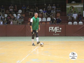 
<a style='margin-left: 5px;' class='btn btn-xs btn-social btn-facebook' href='https://www.facebook.com/sharer/sharer.php?u=https://ko-boladovale.web.getmuller.com.br/imgs/800-800-90/conteudo/fotos/1759/img0985.jpg' rel='popup' data-width='500' data-height='400'><i class='fa fa-facebook'></i>Compartilhar <span class='hidden-xs'>no Facebook</span>
</a> 
<a class='btn btn-default btn-xs' target='_blank' href='imgs/800-800-90/conteudo/fotos/1759/img0985.jpg'>
<span class='glyphicon glyphicon-cloud-download'></span> Salvar
</a> 
<span></span>