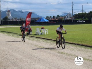 
<a style='margin-left: 5px;' class='btn btn-xs btn-social btn-facebook' href='https://www.facebook.com/sharer/sharer.php?u=https://ko-boladovale.web.getmuller.com.br/imgs/800-800-90/conteudo/fotos/1763/img1436.jpg' rel='popup' data-width='500' data-height='400'><i class='fa fa-facebook'></i>Compartilhar <span class='hidden-xs'>no Facebook</span>
</a> 
<a class='btn btn-default btn-xs' target='_blank' href='imgs/800-800-90/conteudo/fotos/1763/img1436.jpg'>
<span class='glyphicon glyphicon-cloud-download'></span> Salvar
</a> 
<span></span>