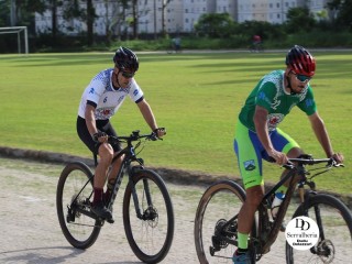 
<a style='margin-left: 5px;' class='btn btn-xs btn-social btn-facebook' href='https://www.facebook.com/sharer/sharer.php?u=https://ko-boladovale.web.getmuller.com.br/imgs/800-800-90/conteudo/fotos/1764/img1509.jpg' rel='popup' data-width='500' data-height='400'><i class='fa fa-facebook'></i>Compartilhar <span class='hidden-xs'>no Facebook</span>
</a> 
<a class='btn btn-default btn-xs' target='_blank' href='imgs/800-800-90/conteudo/fotos/1764/img1509.jpg'>
<span class='glyphicon glyphicon-cloud-download'></span> Salvar
</a> 
<span></span>