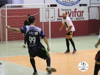 
<a style='margin-left: 5px;' class='btn btn-xs btn-social btn-facebook' href='https://www.facebook.com/sharer/sharer.php?u=https://ko-boladovale.web.getmuller.com.br/imgs/800-800-90/conteudo/fotos/1779/img2771.jpg' rel='popup' data-width='500' data-height='400'><i class='fa fa-facebook'></i>Compartilhar <span class='hidden-xs'>no Facebook</span>
</a> 
<a class='btn btn-default btn-xs' target='_blank' href='imgs/800-800-90/conteudo/fotos/1779/img2771.jpg'>
<span class='glyphicon glyphicon-cloud-download'></span> Salvar
</a> 
<span></span>