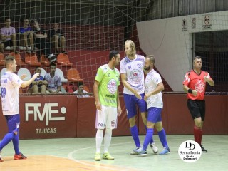 
<a style='margin-left: 5px;' class='btn btn-xs btn-social btn-facebook' href='https://www.facebook.com/sharer/sharer.php?u=https://ko-boladovale.web.getmuller.com.br/imgs/800-800-90/conteudo/fotos/1780/img2852.jpg' rel='popup' data-width='500' data-height='400'><i class='fa fa-facebook'></i>Compartilhar <span class='hidden-xs'>no Facebook</span>
</a> 
<a class='btn btn-default btn-xs' target='_blank' href='imgs/800-800-90/conteudo/fotos/1780/img2852.jpg'>
<span class='glyphicon glyphicon-cloud-download'></span> Salvar
</a> 
<span></span>