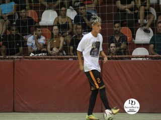 
<a style='margin-left: 5px;' class='btn btn-xs btn-social btn-facebook' href='https://www.facebook.com/sharer/sharer.php?u=https://ko-boladovale.web.getmuller.com.br/imgs/800-800-90/conteudo/fotos/1790/img2466.jpg' rel='popup' data-width='500' data-height='400'><i class='fa fa-facebook'></i>Compartilhar <span class='hidden-xs'>no Facebook</span>
</a> 
<a class='btn btn-default btn-xs' target='_blank' href='imgs/800-800-90/conteudo/fotos/1790/img2466.jpg'>
<span class='glyphicon glyphicon-cloud-download'></span> Salvar
</a> 
<span></span>