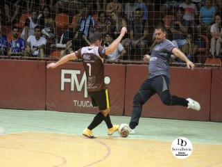 
<a style='margin-left: 5px;' class='btn btn-xs btn-social btn-facebook' href='https://www.facebook.com/sharer/sharer.php?u=https://ko-boladovale.web.getmuller.com.br/imgs/800-800-90/conteudo/fotos/1791/img2631.jpg' rel='popup' data-width='500' data-height='400'><i class='fa fa-facebook'></i>Compartilhar <span class='hidden-xs'>no Facebook</span>
</a> 
<a class='btn btn-default btn-xs' target='_blank' href='imgs/800-800-90/conteudo/fotos/1791/img2631.jpg'>
<span class='glyphicon glyphicon-cloud-download'></span> Salvar
</a> 
<span></span>