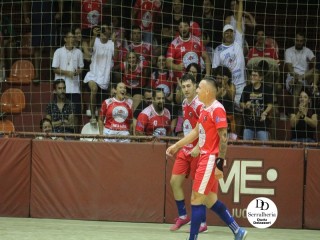 
<a style='margin-left: 5px;' class='btn btn-xs btn-social btn-facebook' href='https://www.facebook.com/sharer/sharer.php?u=https://ko-boladovale.web.getmuller.com.br/imgs/800-800-90/conteudo/fotos/1792/img2688.jpg' rel='popup' data-width='500' data-height='400'><i class='fa fa-facebook'></i>Compartilhar <span class='hidden-xs'>no Facebook</span>
</a> 
<a class='btn btn-default btn-xs' target='_blank' href='imgs/800-800-90/conteudo/fotos/1792/img2688.jpg'>
<span class='glyphicon glyphicon-cloud-download'></span> Salvar
</a> 
<span></span>