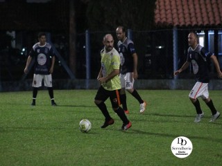 
<a style='margin-left: 5px;' class='btn btn-xs btn-social btn-facebook' href='https://www.facebook.com/sharer/sharer.php?u=https://ko-boladovale.web.getmuller.com.br/imgs/800-800-90/conteudo/fotos/1797/img3937.jpg' rel='popup' data-width='500' data-height='400'><i class='fa fa-facebook'></i>Compartilhar <span class='hidden-xs'>no Facebook</span>
</a> 
<a class='btn btn-default btn-xs' target='_blank' href='imgs/800-800-90/conteudo/fotos/1797/img3937.jpg'>
<span class='glyphicon glyphicon-cloud-download'></span> Salvar
</a> 
<span></span>