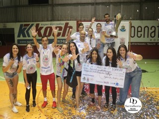 
<a style='margin-left: 5px;' class='btn btn-xs btn-social btn-facebook' href='https://www.facebook.com/sharer/sharer.php?u=https://ko-boladovale.web.getmuller.com.br/imgs/800-800-90/conteudo/fotos/1813/img6018.jpg' rel='popup' data-width='500' data-height='400'><i class='fa fa-facebook'></i>Compartilhar <span class='hidden-xs'>no Facebook</span>
</a> 
<a class='btn btn-default btn-xs' target='_blank' href='imgs/800-800-90/conteudo/fotos/1813/img6018.jpg'>
<span class='glyphicon glyphicon-cloud-download'></span> Salvar
</a> 
<span></span>