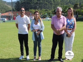 
<a style='margin-left: 5px;' class='btn btn-xs btn-social btn-facebook' href='https://www.facebook.com/sharer/sharer.php?u=https://ko-boladovale.web.getmuller.com.br/imgs/800-800-90/conteudo/fotos/1815/img4615.jpg' rel='popup' data-width='500' data-height='400'><i class='fa fa-facebook'></i>Compartilhar <span class='hidden-xs'>no Facebook</span>
</a> 
<a class='btn btn-default btn-xs' target='_blank' href='imgs/800-800-90/conteudo/fotos/1815/img4615.jpg'>
<span class='glyphicon glyphicon-cloud-download'></span> Salvar
</a> 
<span></span>