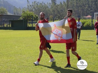 
<a style='margin-left: 5px;' class='btn btn-xs btn-social btn-facebook' href='https://www.facebook.com/sharer/sharer.php?u=https://ko-boladovale.web.getmuller.com.br/imgs/800-800-90/conteudo/fotos/1815/img4644.jpg' rel='popup' data-width='500' data-height='400'><i class='fa fa-facebook'></i>Compartilhar <span class='hidden-xs'>no Facebook</span>
</a> 
<a class='btn btn-default btn-xs' target='_blank' href='imgs/800-800-90/conteudo/fotos/1815/img4644.jpg'>
<span class='glyphicon glyphicon-cloud-download'></span> Salvar
</a> 
<span></span>